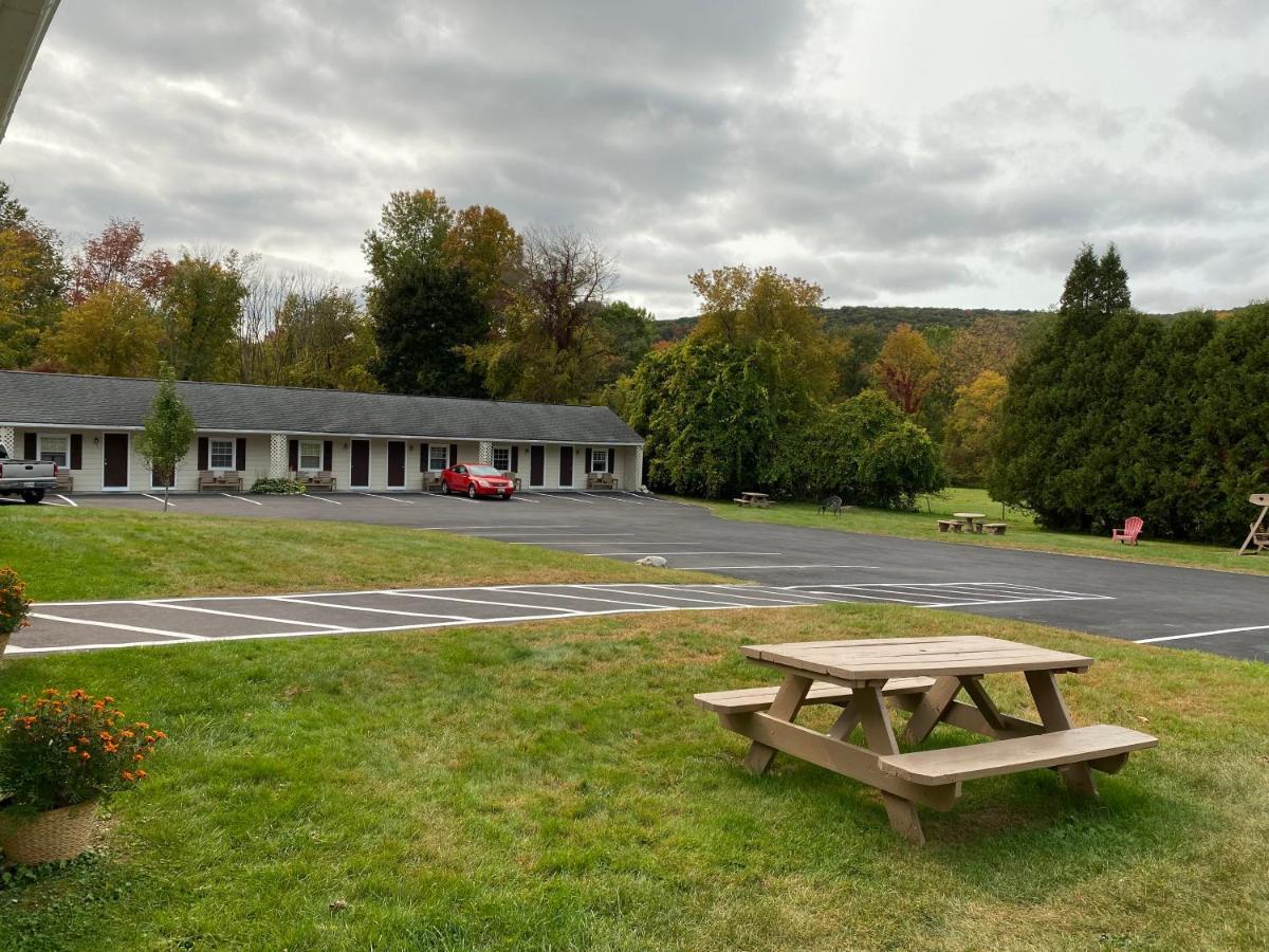 Villager Motel Williamstown Buitenkant foto